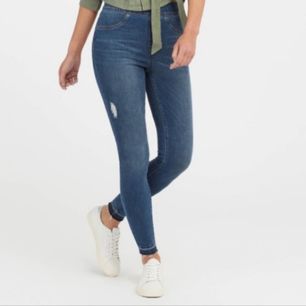 SPANX Distressed Ankle Skinny Jeans Raw Hem Size Medium